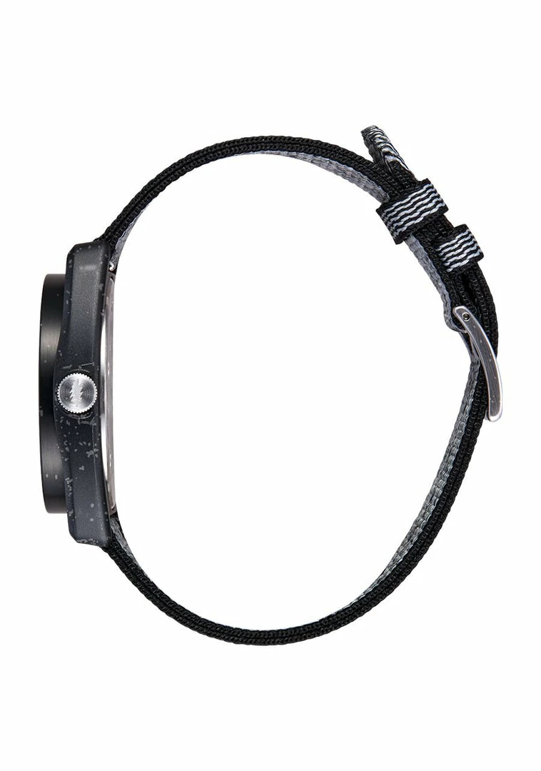 WOMEN Nixon "Light-Wave" Watches | 5 Colors 17 WOMEN Nixon "Light-Wave" Watches | 5 Colors