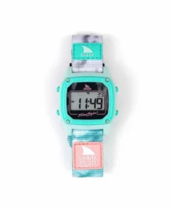 "Tie Dye Aqua Cloud" Freestyle Shark Classic Clip