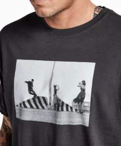 Roark "Jamie Thomas Hong Kong" Men's Premium Tee