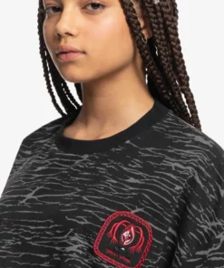 Quiksilver X Stranger Things Women's Upside Down Cropped T-Shirt