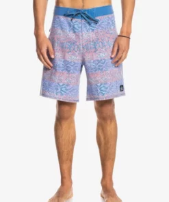 Quiksilver Mens "SurfSilk" Washed 18" Quiksilver Men's Boardshorts